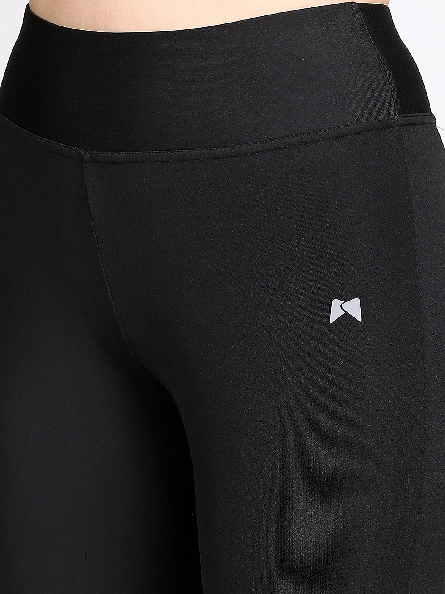 Bone Dry Medium Waist Tight – Black