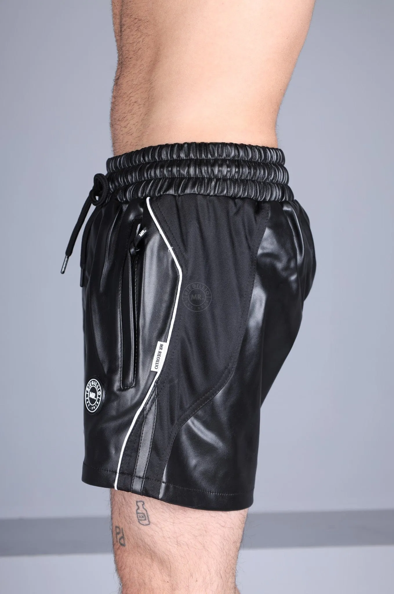 MR. 24 Track Short - Black